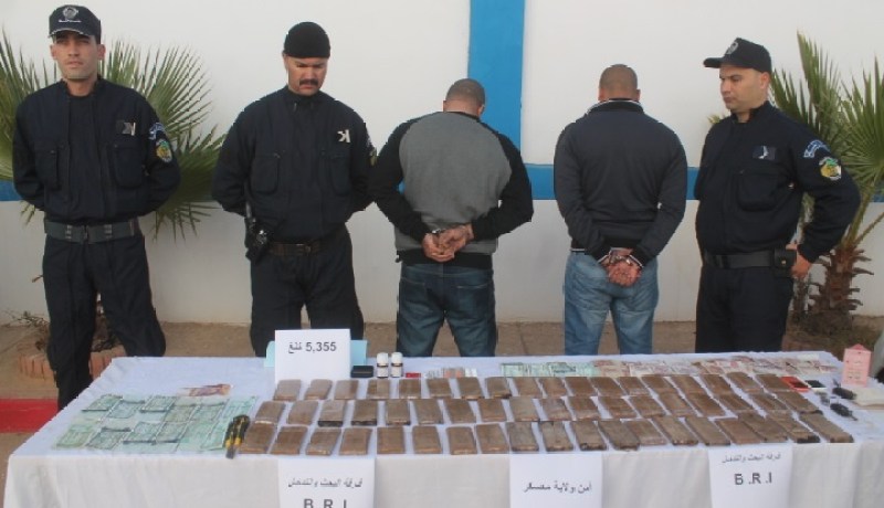 أمن مغنية يوقف شخصين ويحجز قرابة 4 كغ من الكيف