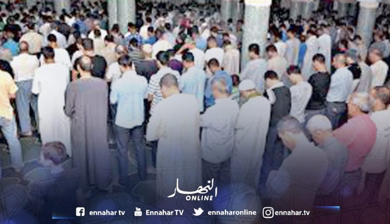 اللجنة الوزارية للفتوى: ارتياد الأماكن العامة والمساجد للمصابين بكورونا حرام