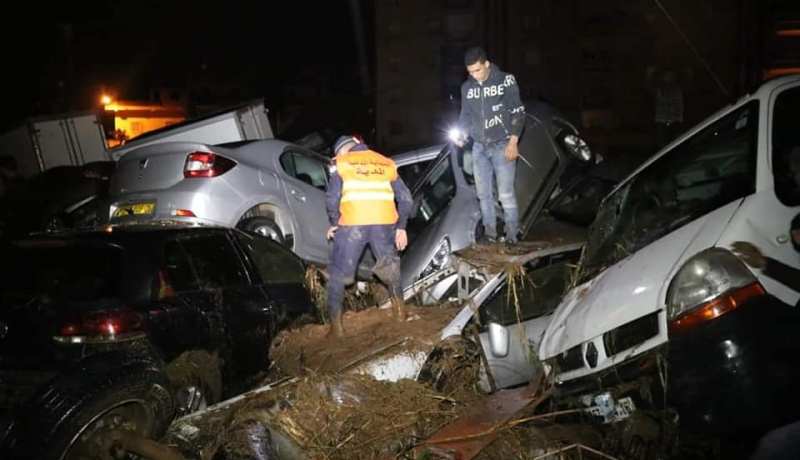 مدير الحماية المدنية للمدية: إرتفاع منسوب واد بوكراع إلى مترين.. وتضرر أكثر من 125 سيارة