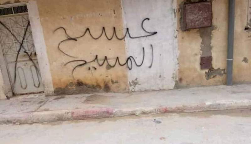 الجلفة: مجهولون يمزقون مصحفا ويدنسون مسجدا بكتابات مسيحية على الجدران بدار الشيوخ