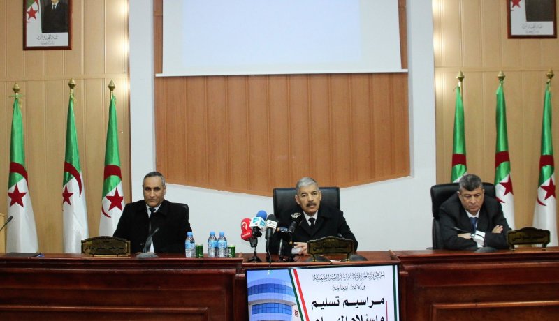 بالصور.. مدباب ايدير يباشر مهامه واليا لولاية النعامة