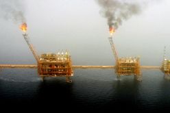 إنخفاض أسعار النفط بعد زيادة مفاجئة للمخزونات الأمريكية