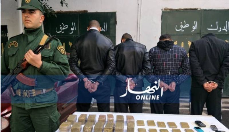 الإطاحة بشبكة لترويج المخدرات ويحجز أزيد 270 مليون سنتيم بغليزان