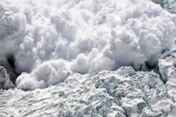 الهند: 62 قتيلا و142 مفقودا في انهيار كتلة جليد