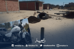 قتيل في اصطدام دراجة نارية بعمود بالوادي