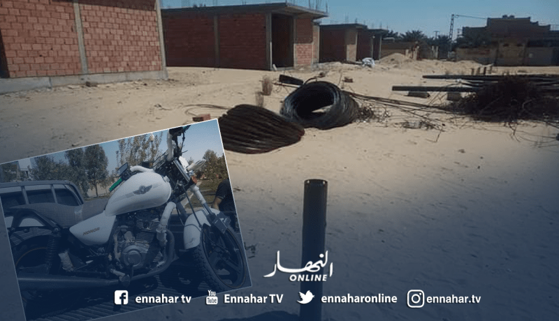 قتيل في اصطدام دراجة نارية بعمود بالوادي