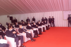 جراد يستمع إلى عرض حول البرنامج السكني بالمدية