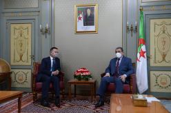 جراد يستقبل سفير بريطانيا العظمى وإيرلندا الشمالية لدى الجزائر