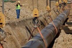 نيجيريا تدرس تمديد أنابيب الغاز نحو الجزائر