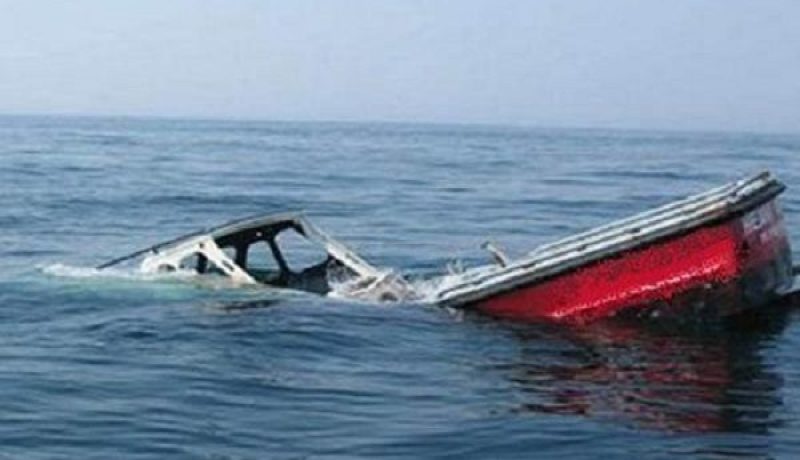 وهران: إنقاذ 7صيادين تعرض قاربهم للإحتراق بعرض شاطئ مداغ