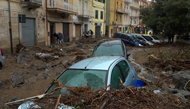 فيضانات بجزيرة سردينيا الإيطالية تقتل 3 أشخاص على الأقل