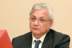 تنصيب اللجنة القطاعية المشتركة للأدوية ولجنة المصادقة على المستلزمات الطبية