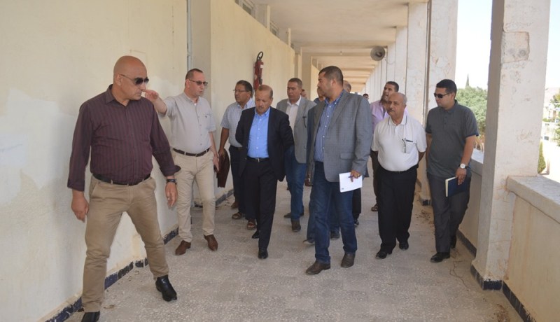 والي باتنة يدعو للتسريع في وتيرة ترميم المؤسسات التربوية