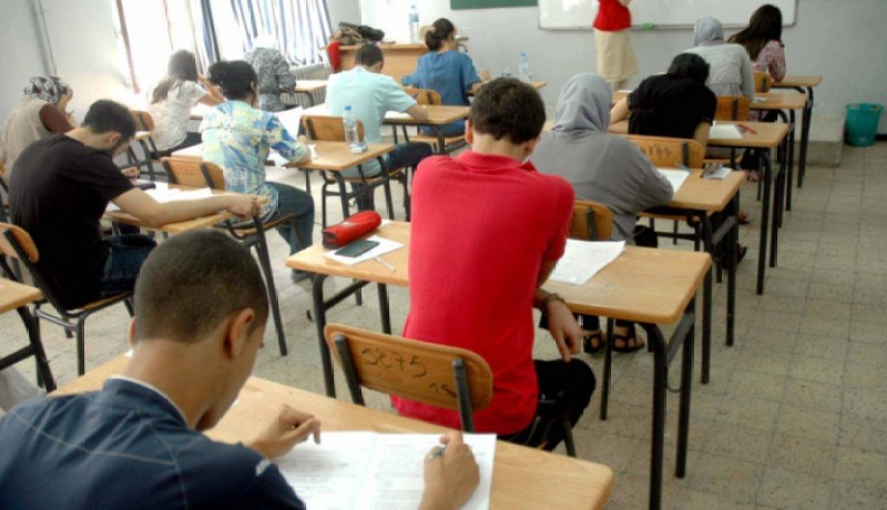 تعليمة وزارية للتكفل البيداغوجي والنفسي لمترشحي شهادتي “البيام” و”الباك”