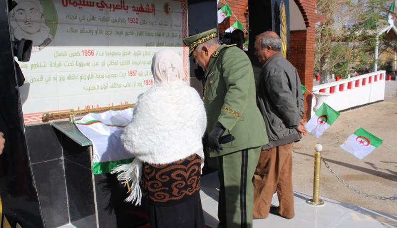 بالصور.. تسمية مقر الكتيبة 143 للمدفعية بتقرت بإسم الشهيد بالعربي سليمان