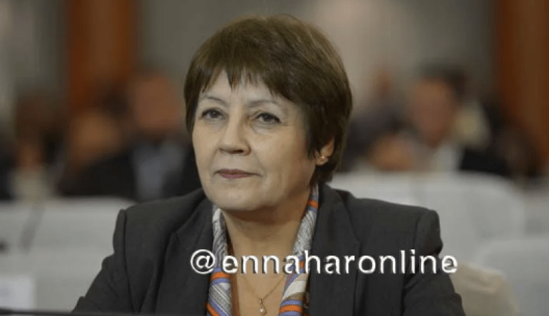 بن غبريت تعزي عائلات ضحايا حادث سقوط الطائرة العسكرية ببوفاريك