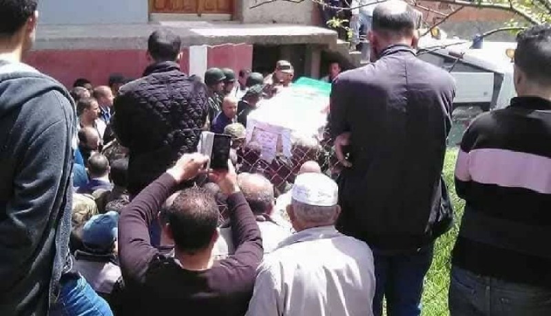 بجاية .. أهالي عرش كفريدا يودعون الشهيد رابح حبوش