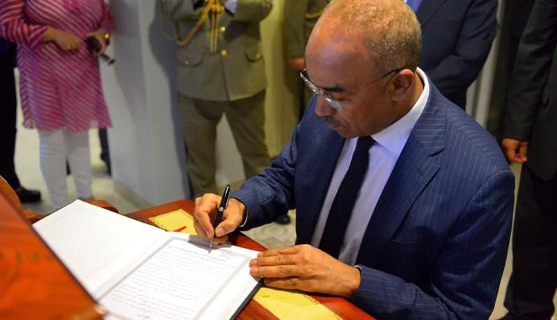 هذا ما كتبة بدوي في سجل التعازي اثر وفاة الرئيس التونسي الباجي قايد السبسي