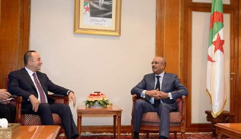 بالصور.. بدوي يستقبل جاويش اوغلو