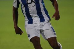 براهيمي يعود إلى المنافسة ويفوز بسداسية