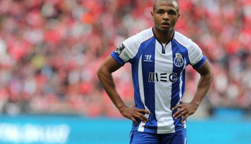 رئيس بورتو يُهاجم ولفرهامبتون بسبب براهيمي !!