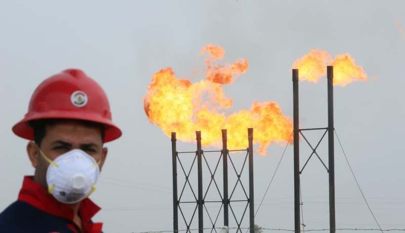 برنت ينهي تداولات الأسبوع دون 42 دولارا للبرميل