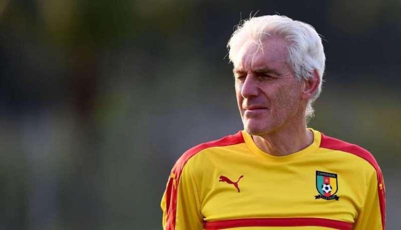 الإتحاد الكاميروني يقيل “بروس” من العارضة الفنية للأسود