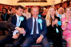 حزب “بريكست” يتصدر إنتخابات البرلمان الأوروبي في بريطانيا