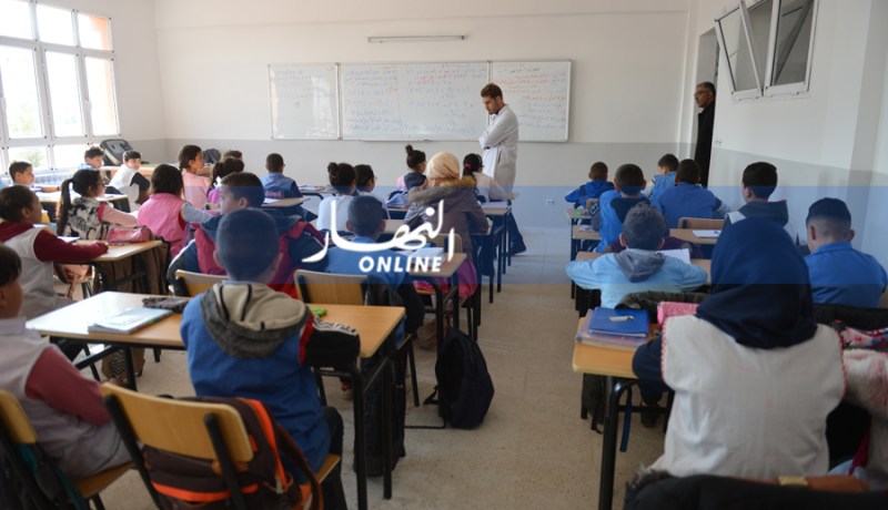معلم متهم بالتحرش على 5 تلميذات ومديرية التربية تفصله بسطيف