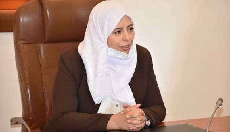 عزوار تُوزع 10 آلاف كمامة مخصصة للأطفال بمركز مكافحة السرطان في العاصمة