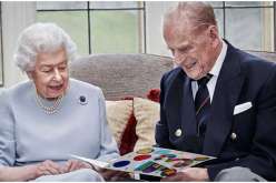 ملكة بريطانيا وزوجها يقومان بخطوة رائعة لأجل لقاح كورونا