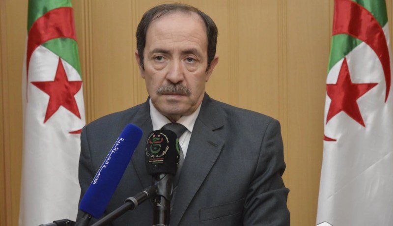 بلعابد يطمئن مترشحي البكالوريا في ولاية إليزي