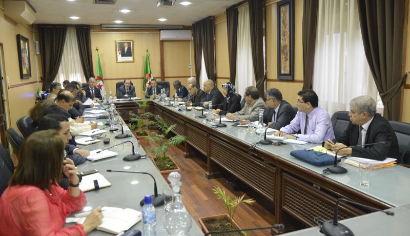 بلعابد: نسعى لتحسين واقع الأستاذ والتكفل بانشغالاته