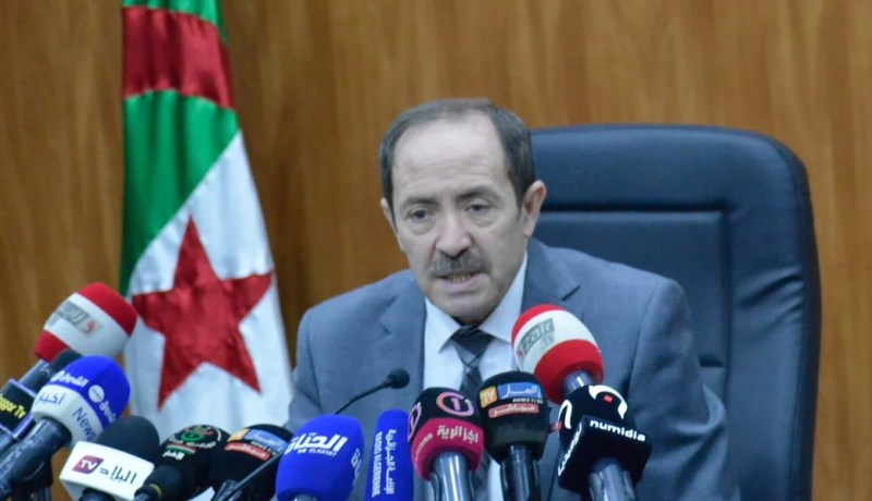 بلعابد يشرف على بداية طبع مواضيع بكالوريا 2019