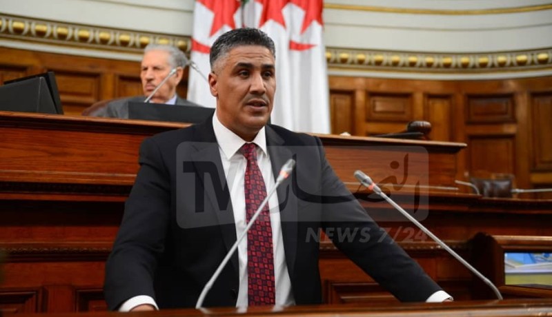 وزير السكن: برنامج كبير لتوزيع السكنات بالعاصمة وسطيف والولايات الجنوبية