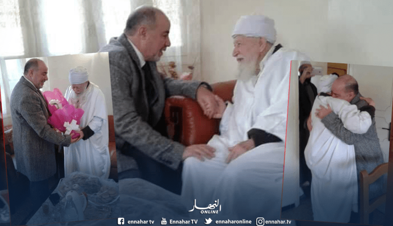 وزير الشؤون الدينية يزور العلامة محمد الطاهر آيت علجت