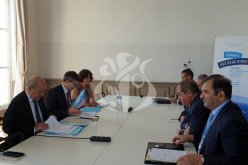 بوقادوم يلتقي نظيره الفرنسي بمرسيليا