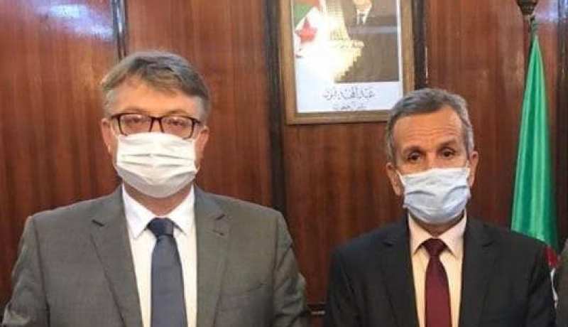 بن بوزيد يلتقي سفير روسيا.. ولقاح كورونا “سبوتنيك” يطبع المحادثات