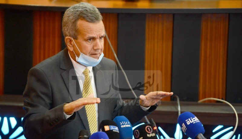 بن بوزيد: أزيد من 4 ملايين جرعة من لقاح كورونا ستصلنا هذا الشهر