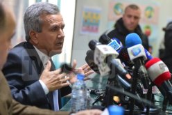 بن بوزيد: اقتناء مئات التجهيزات الخاصة بالتنفس الاصطناعي كإجراء احترازي