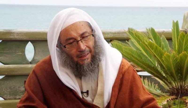 «من طالب بحذف سورة الإخلاص لا يريد أن يتبرّأ أبناؤنا من عقيدة النصارى»