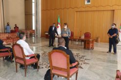 بالصور.. بن دودة تشرف  تنصيب لجنة تقييم الأعمال لجائزة “علي معاشي”