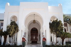 بن صالح  يستقبل محمد العربي ولد خليفة في رئاسة الجمهورية