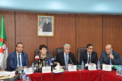 بالصور.. بن غبريط تعرض ميزانية قطاعها أمام لجنة المالية بالمجلس الشعبي الوطني