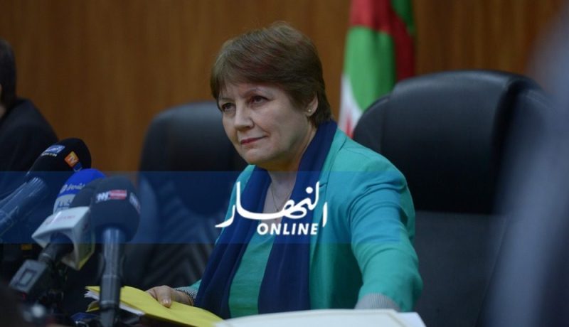 بن غبريت تهنيء الجزائريين بحلول عيد الفطر المبارك