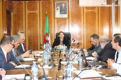 وزيرة التكوين تقف على تحضيرات البكالوريا المهنية