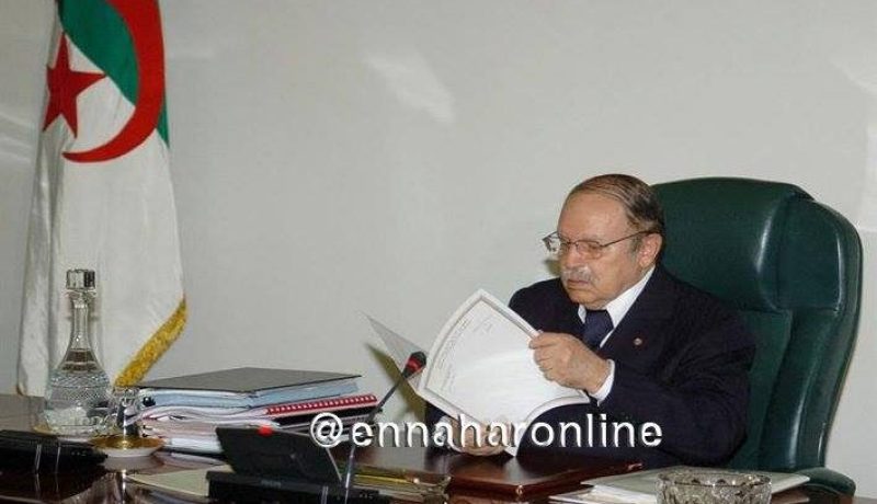 الرئيس بوتفليقة يوقع 5 مراسيم رئاسية