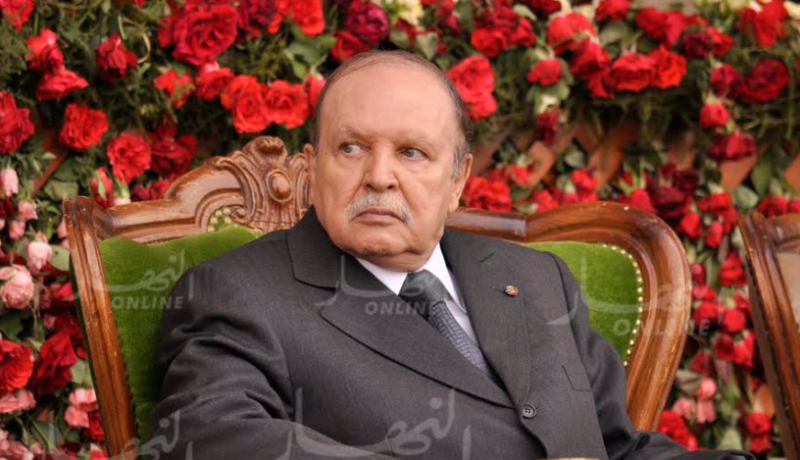 الملك المغربي يهنئ الرئيس بوتفليقة بمناسبة عيد الإستقلال