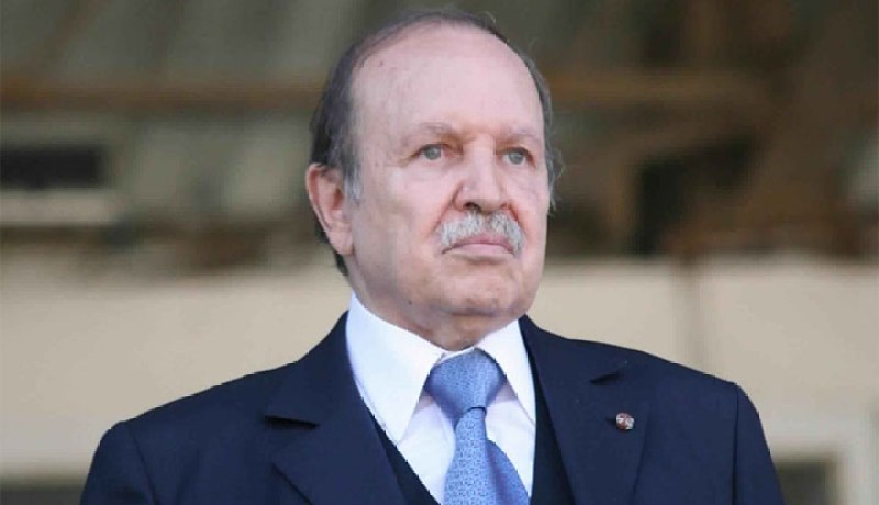 بوتفليقة يصادق على إعفاء تأشيرة لحاملي جوازات السفر الديبلوماسية بين الجزائر والصين