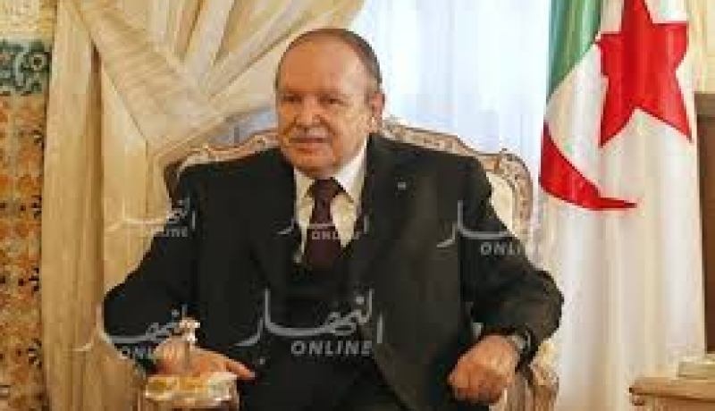 الرئيس بوتفليقة يجدد تمسك الجزائر ببناء الإتحاد المغاربي ويهنأ نظيره الموريتاني